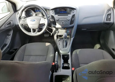 2016 Ford Focus S из США, поврежденный, VIN 1FADP3E22GL242005